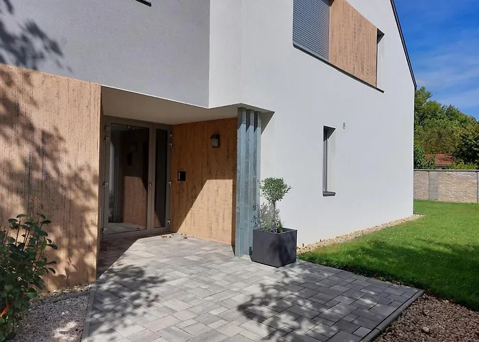 Linden 001 - Adults Only Apartman *
